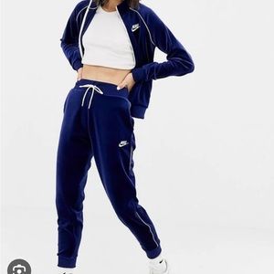 NIKE VELOUR TRACKSUIT